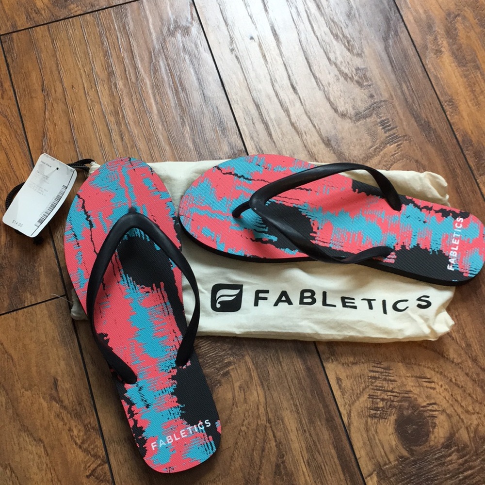 NEW Fabletics flip flops size L (40-41).